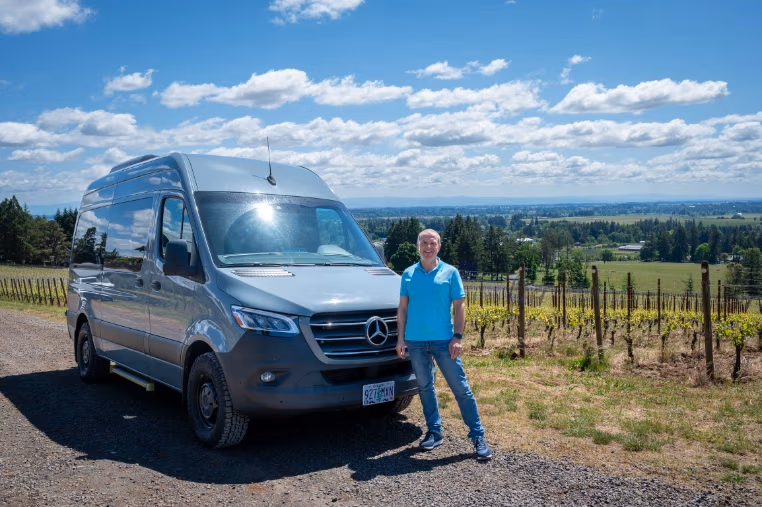 KEF Van wine tour Oregon group